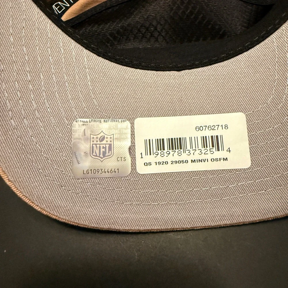 New Era Minnesota Vikings Hat Mens OSFM Tan NEW 19TWENTY Adjustable NFL Snapback